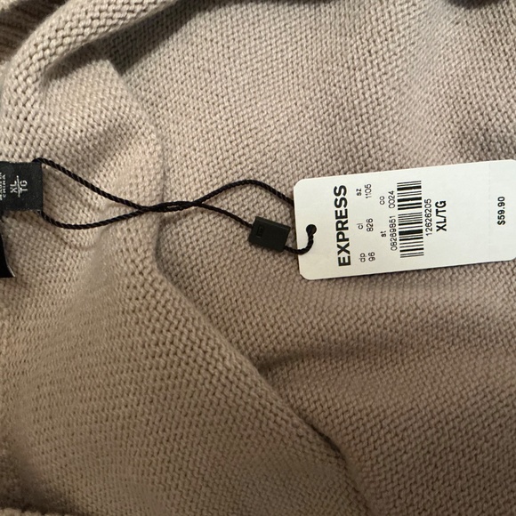 Express women sweater with tags size xl - Picture 2 of 9